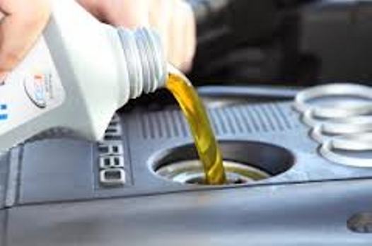 Моторное масло подбирается по двум основным критериям