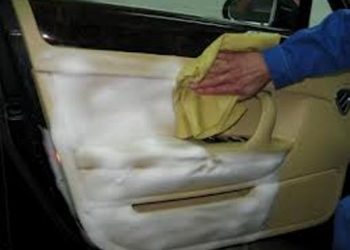 Проводим химчистку салона автомобиля своими руками