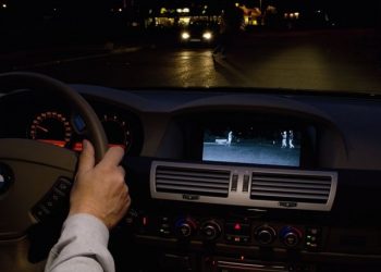 Нічні поїздки на автомомобілі: думки експертів