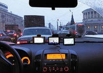 Основные факторы при выборе навигатора для автомобиля