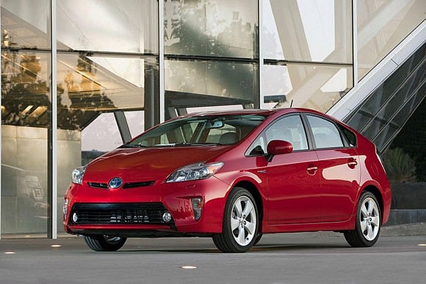 Toyota prius третье поколение