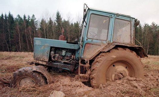 Фото тракторов в грязи