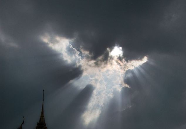 каждый сфотографировали ангела в церкви кислоту используют