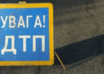 В Киеве возле Гидропарка произошло ДТП с участием патрульной полиции