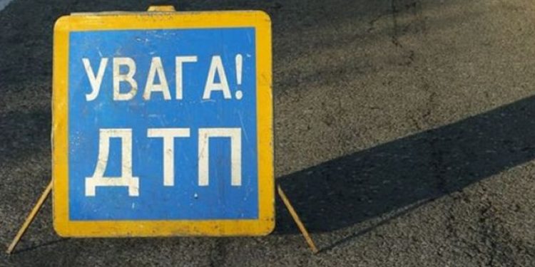 В Киеве возле Гидропарка произошло ДТП с участием патрульной полиции