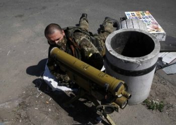 Отступая, боевики взрывают мосты и минируют шахты – СНБО