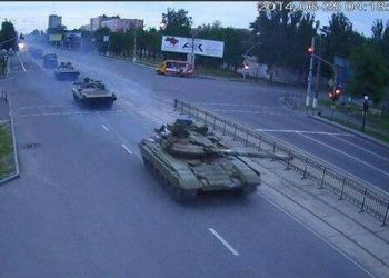В «ДНР» готовятся к уличным боям в Донецке, на улицах танки