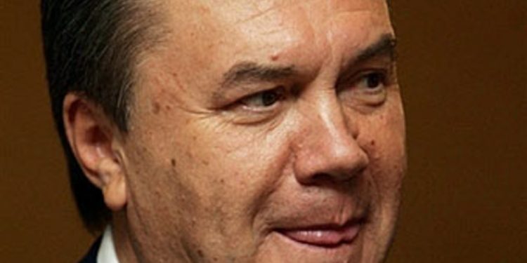 Российские СМИ публикуют план возвращения Януковича к власти