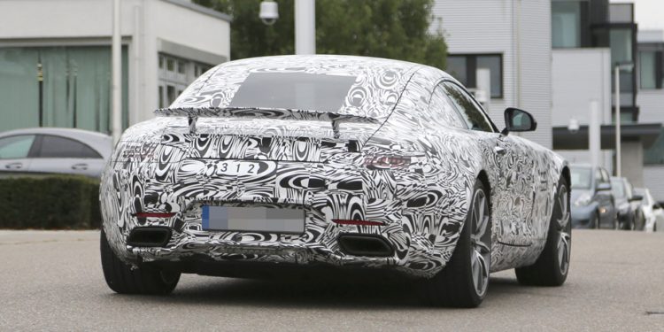 В Германии «засветился» тестовый суперкар AMG GT
