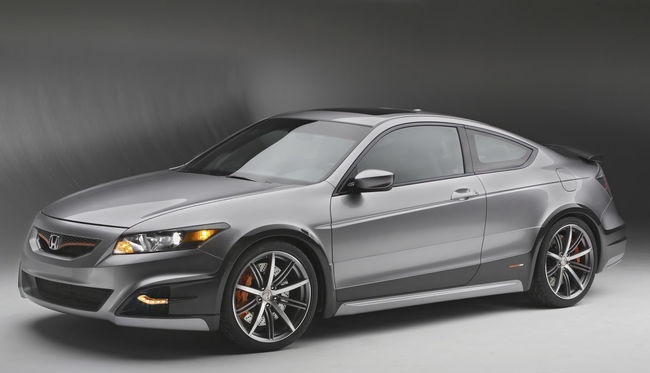 В Honda озвучили цены на Accord 2015 модельного года