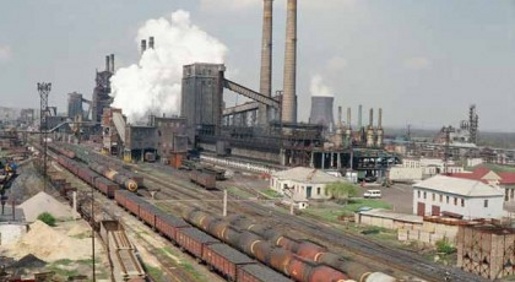 Из-за обстрелов на Донбассе остановлены 4 завода Рината Ахметова