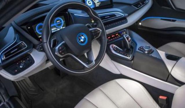 BMW похвастался салоном нового i8 Concours d'Elegance