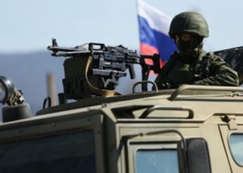 В Украину вторглась колонна российской бронетехники