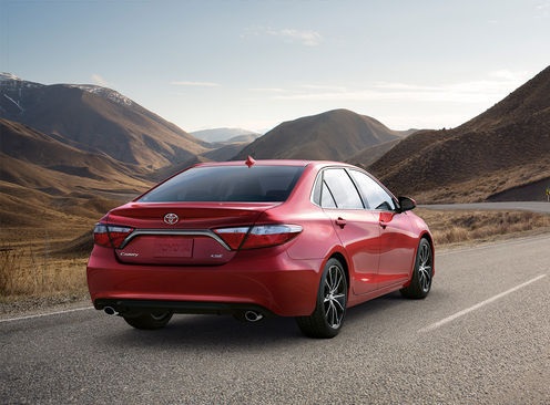Toyota презентовала свой обновлённый седан Camry