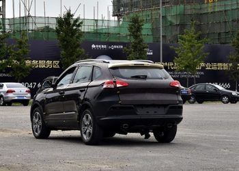 Кроссовер Changfeng Liebao CS10 пойман во время тестирования