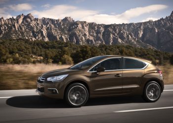 Citroen пополнится новым кроссовером DS