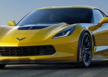 Объявлены цены на спорткар Corvette ZO6 2015 года от Chevrolet