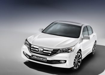 Автомобиль Honda Accord удивил новыми моторами