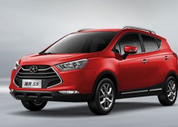 Новый компактный кроссовер JAC Refine S3 готов к выходу на рынок