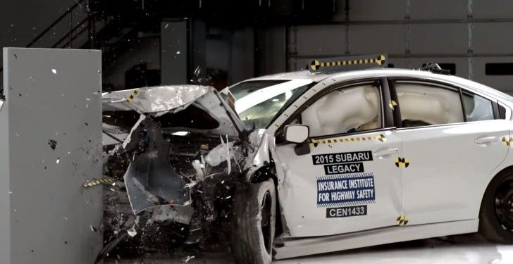 Новая Subaru Legacy отличилась на краш-тесте
