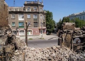 Жителям Луганска все проблематичней дозваниваться своим родным