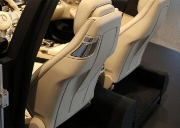 Mercedes впервые похвастался интерьером будущего С-Class