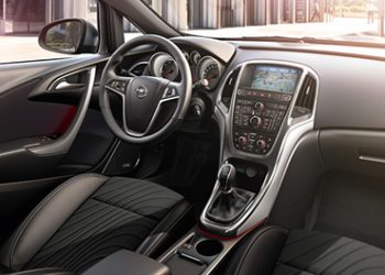 Появился первый снимок интерьера нового Opel Astra