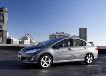 Известный дизайнер работает над Peugeot 408