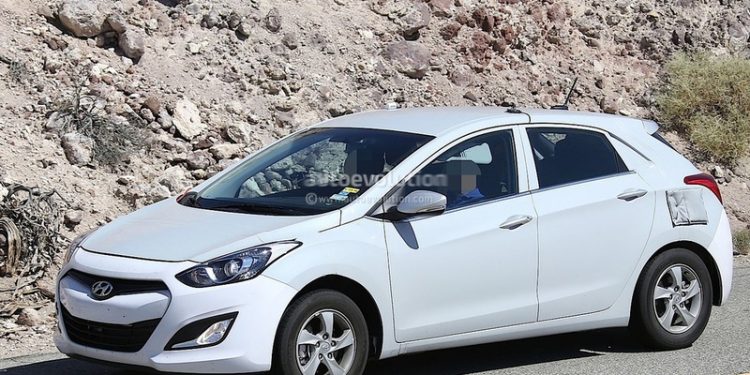 Фотошпионы поймали на тестах конкретна Toyota Prius от Hyundai