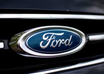 Ford собирается покорить рынок в качестве конкурента Toyota Prius