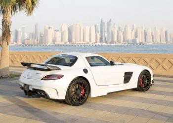 Тюнеры Royal Customs разработали спецверсию Mercedes SLS