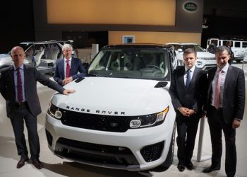 На ММАС дебютировал заряженный Range Rover SVR