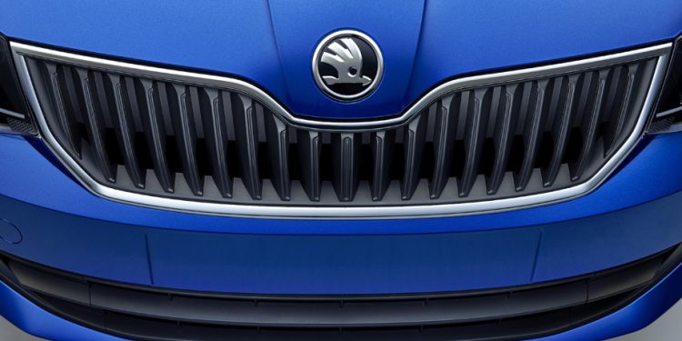 В Skoda расщедрились на тизер новой Fabia