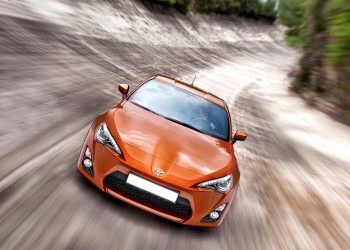 Toyota собирается создать заднеприводный спорткар