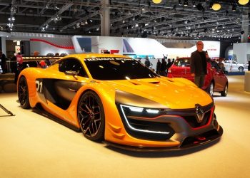 Renault поразила Московский автосалон презентацией своего нового спорткара