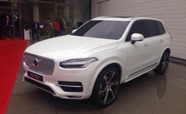 В Volvo полностью рассекретили кроссовер XC90
