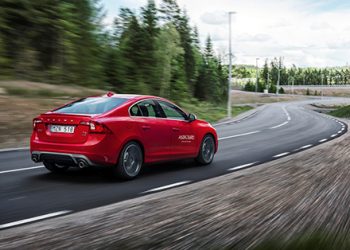 Для тестирования своих моделей Volvo построила макет города