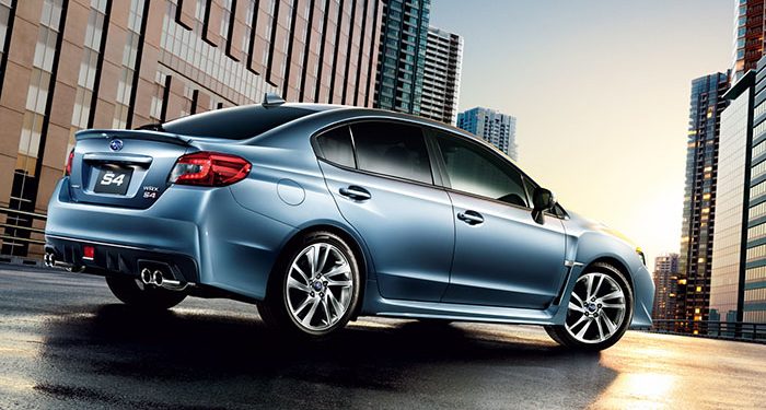 Subaru впервые обнародовала снимки последнего поколения WRX