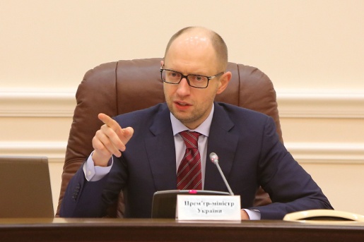 Яценюк назвал сумму убытков от политики Кремля