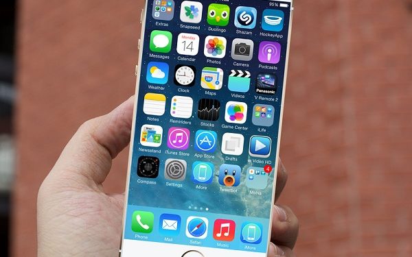 Продажи iPhone 6 стартую позже в связи с проблемой дисплеев
