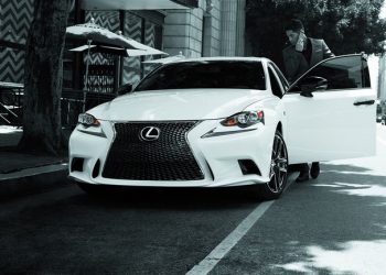 Lexus представит лимитированные версии своих новых моделей на Pebble Beach