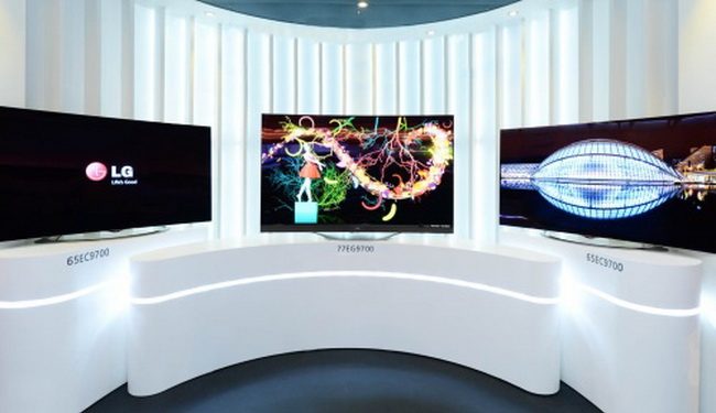 В продаже появились первые гибкие OLED-телевизоры с 4К-разрешением от LG