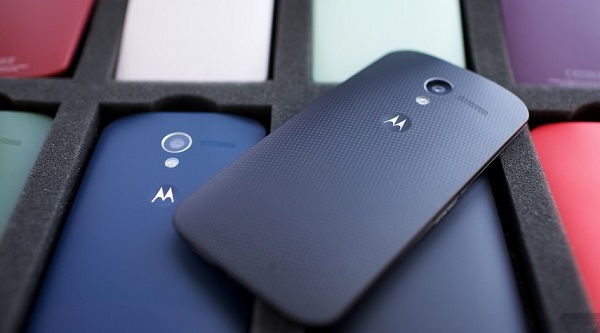 Интернетом распространяются фотографии нового флагмана от Motorola