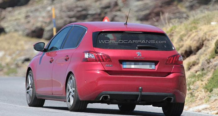 Peugeot 308 GTi вышел на финальный этап испытаний