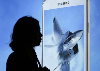 Samsung в очередной раз подколола конкурентов