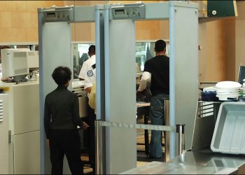 Эксперты обнаружили критическую уязвимость в сканерах аэропортов США