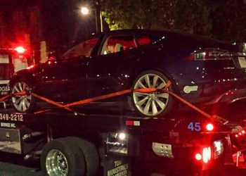 Tesla Motors ударила лицом в грязь со своей Model S