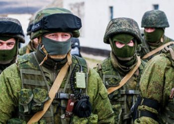 В восточной Украине начали появляться «зеленые человечки» – очевидцы