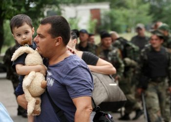 Донбасских беженцев выдворяют из Крыма в Сибирь