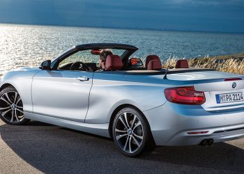 BMW второй серии дебютирует в Париж без крыши